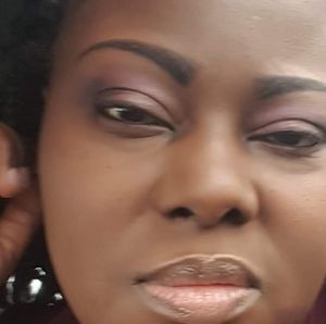 Meet your Posher, Cynthia